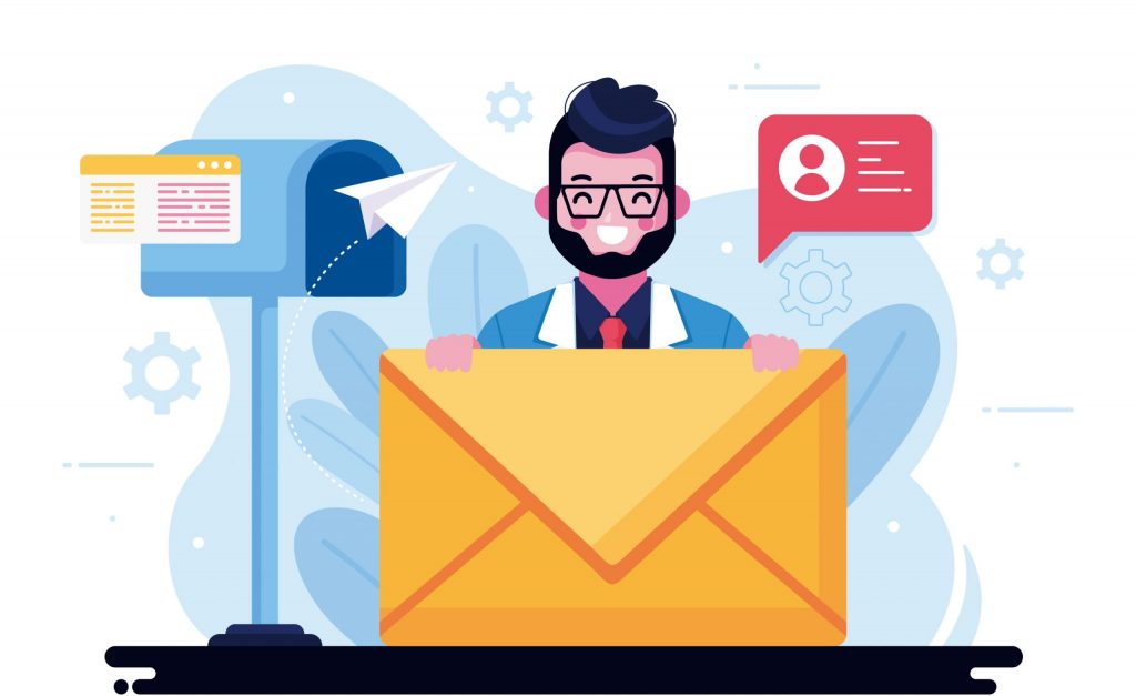Hombre sonriente con carta amarilla frente a un buzón y elementos de comunicación digital.